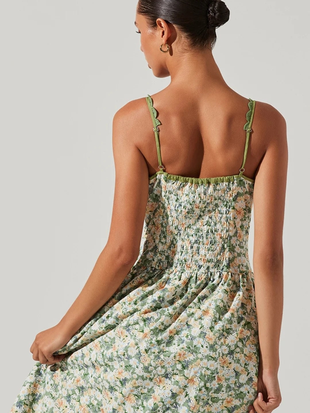 Green Floral Maxi Dress with Lace Trim - Picture 3 of 11